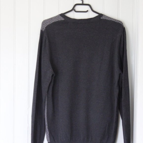 Shirt - Picture 3 of 3